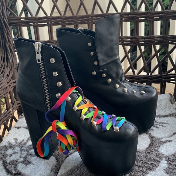 UNIF Platform Boots 100% Leather - Picture 3 of 16